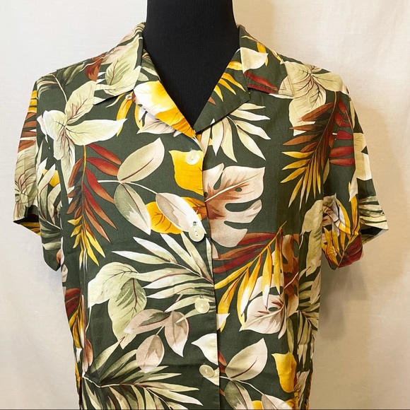 Basic Editions Palm Frond Button Down Crop Shirt M - Picture 2 of 10